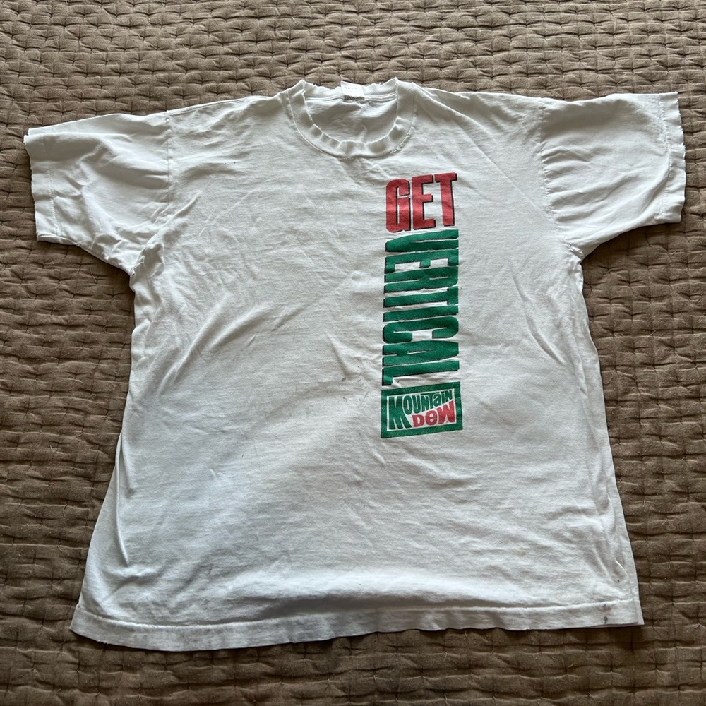 Vintage 90s Mountain Dew “Get Vertical” Distressed T-Shirt XL Fruit of the Loom